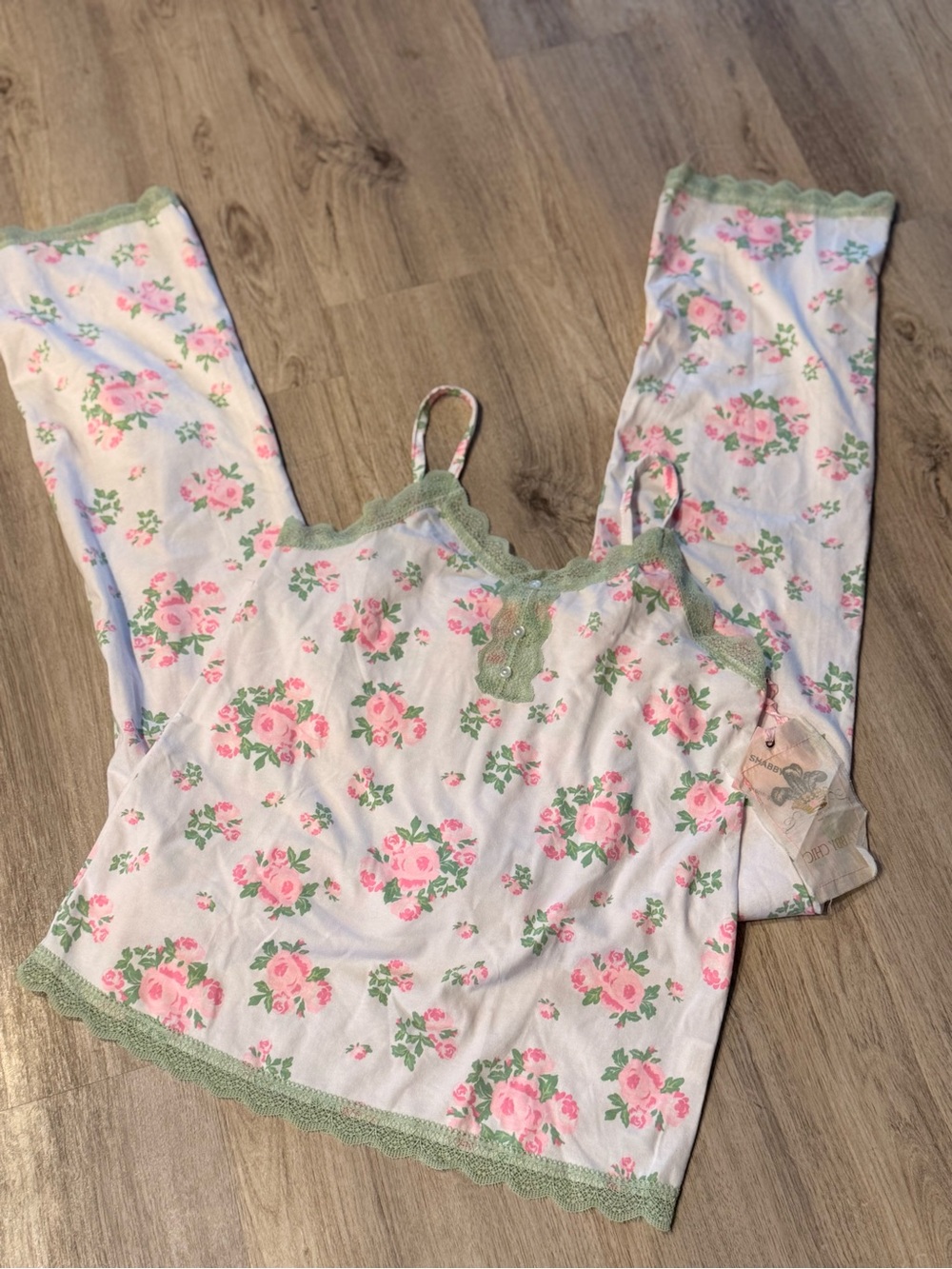 NWT SHABBY CHIC SMALL FLORAL PAJAMA
LOUNGE SET